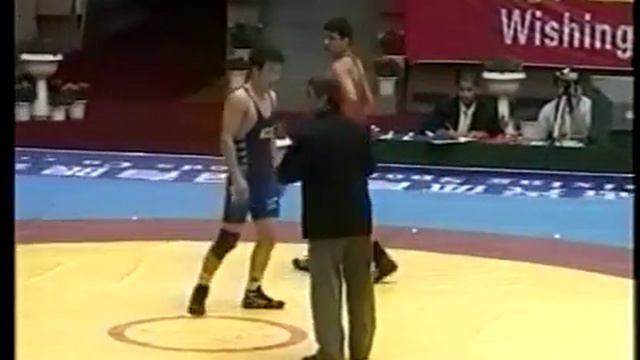 Спорт. Борьба греко-римская. Р.Усупжанов-Равимдер Синг (Индия). Чемпионат Азии-2005 (1/2 финала). смотреть онлайн