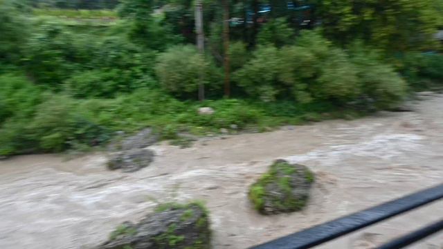 Barish mai bhut masti kari смотреть онлайн