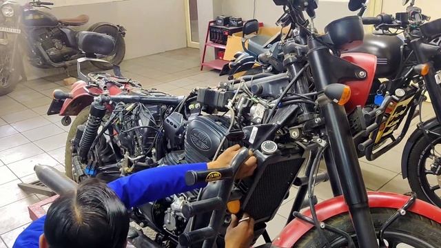 Jawa 42 Second Service Full details #dhirajsharmavlogs #jawa42secondservice. #jawa42v2 смотреть онлайн