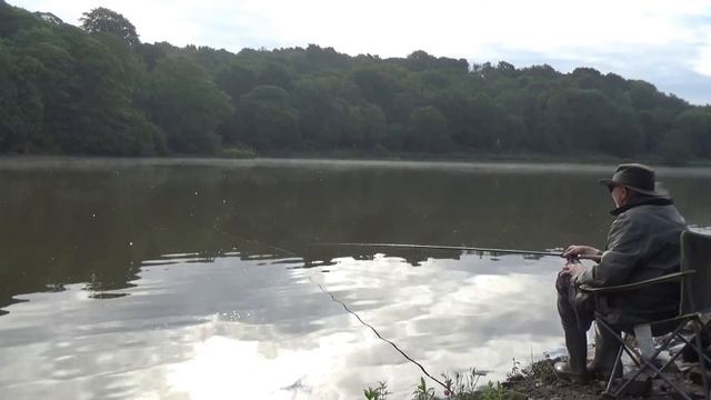 Extreme pleasure fishing for ROACH! Stunners from my local park lake смотреть онлайн