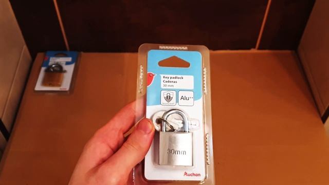 ПРОБУЮ ОТКРЫВАТЬ ЗАМКИ БЕЗ КЛЮЧЕЙ смотреть онлайн