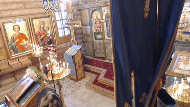Молебен Спиридону Тримифунскому смотреть онлайн