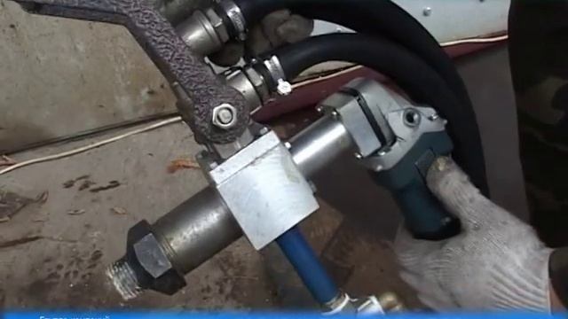 Заливка ППУ в форму при помощи оборудования ПГМ. Оборудование для производства. смотреть онлайн