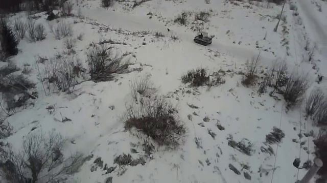 Гусеничный вездеход "Бродяга" с высоты птичьего полета. смотреть онлайн