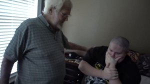 ЗЛОЙ ДЕД ПОРВАЛ БИЛЕТЫ НА РЕСЛМАНИЮ