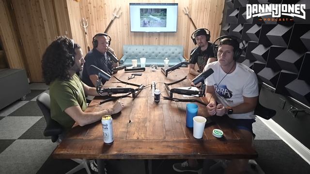 CIA Spy & FBI Agent Expose TRUTH about UFOs & China смотреть онлайн