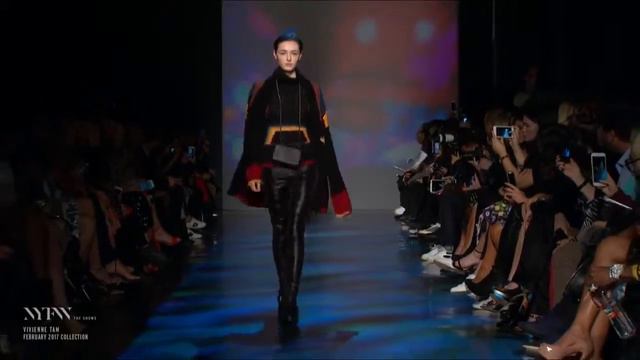 Solomiya Zgoda for Vivienne Tam F/W 2017 NY смотреть онлайн