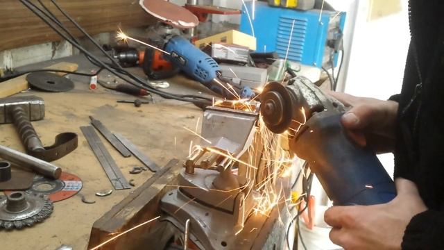 Thor's Hammer Legendary Tool Build! смотреть онлайн