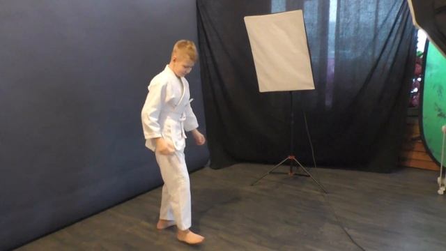 ФОТОСЕССИЯ Никиты с ЛЮБИМЫМИ УВЛЕЧЕНИЯМИ Гитара Флейта Кимоно Альбом на выпускной Фото сессия смотреть онлайн