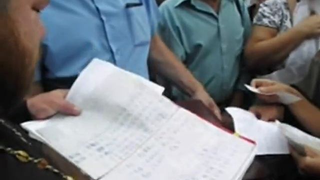Благочинный Георгий выбивает долги смотреть онлайн
