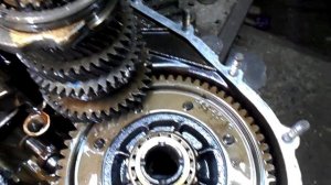 как разобрать кпп ваз 2109,выбивает первую передачу №2.mp4