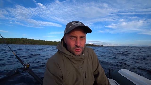 КАРЕЛЬСКАЯ ТАЙГА. ПОМЕНЯЛИ ВОБЛЕРЫ НА БЛЕСНА И НАЧАЛОСЬ. ОКУНЬ-БУРГЕРЫ И ЛЕХИНА СОЛЯНКА. ЧАСТЬ 2 смотреть онлайн
