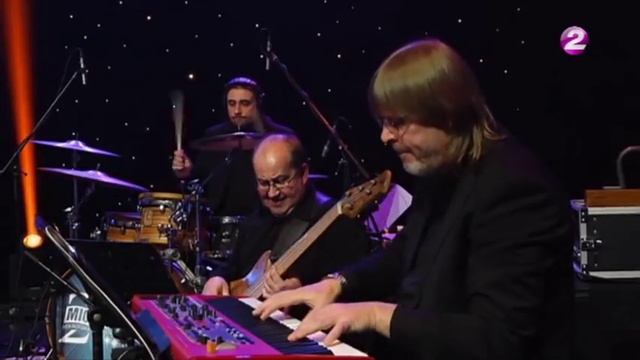 Vaikule, Busulis, Stībelis – "Viss nāk un aiziet tālumā" смотреть онлайн