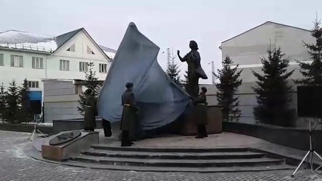 Открытие памятника призывнику в Красноярске смотреть онлайн
