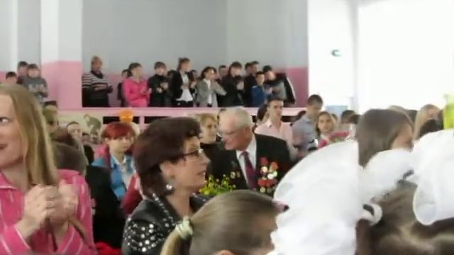 Встреча ветеранов. Фестиваль в школе №43. Видео "Корабелов.Инфо" смотреть онлайн