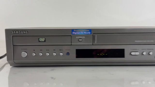 Samsung DVD-V3500 DVD VCR Combo VHS Player Recorder смотреть онлайн