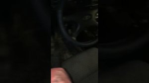 как прокачать  сцепление на ниве одному!