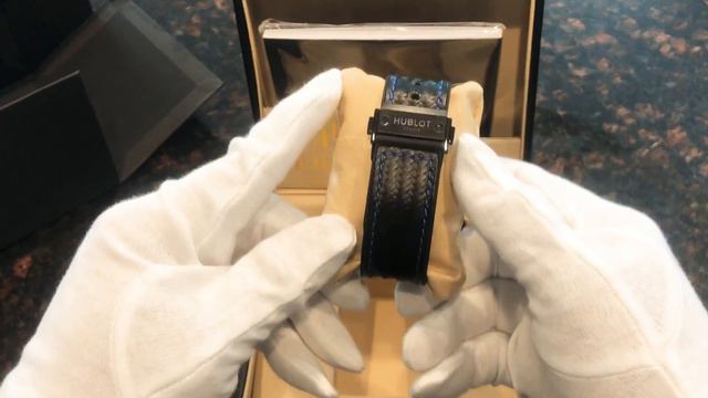 Hublot Big Bang Carbon Unboxing смотреть онлайн