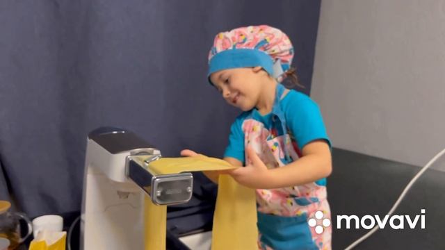 Готовим домашнюю пасту с машинкой Kenwood. смотреть онлайн
