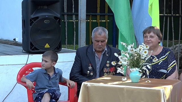 Кузнечане отметили День семьи, любви и верности в городском парке. смотреть онлайн