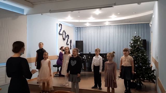 16. Хор 1 кл (ХП) «Радость» - Ю. Чичков «Самая счастливая» смотреть онлайн