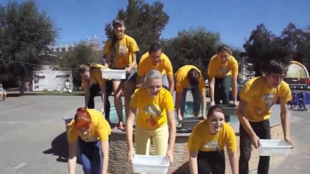 CRAZY PARK ВОЛГОГРАД Ice Bucket Challenge в поддержку Российского фонда помощи детям смотреть онлайн