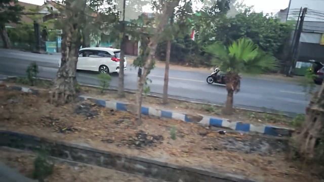 Java train trip from Ketapang to Yogyakarta смотреть онлайн