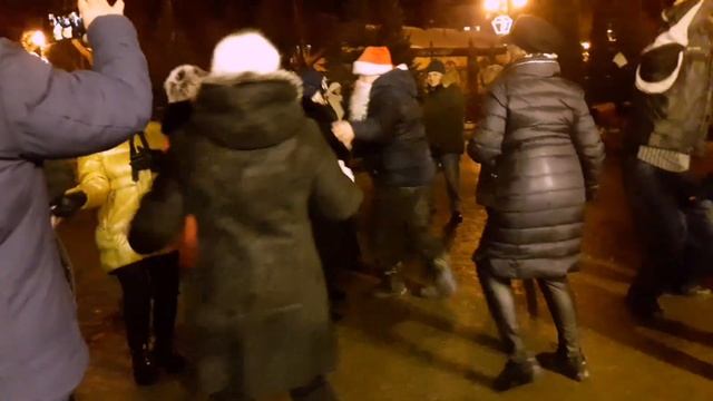 Ты королева звезд!!!Танцы в парке Горького!!!Харьков 2021 смотреть онлайн