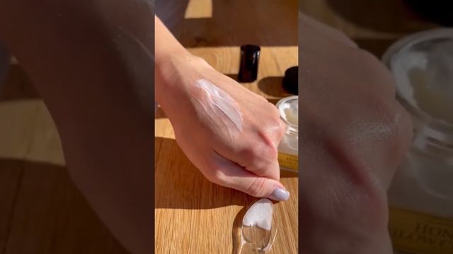 Средства медовой серии бренда I’m From