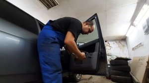 как снять переднюю обшивку двери с приоры,приора , лада приора,ремонт приоры ,обшивка двери
