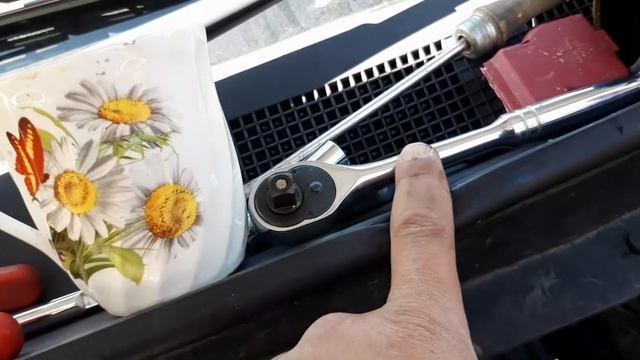 Замена свечей или катушки на NISSAN NV200 HR16DE/HR15DE.