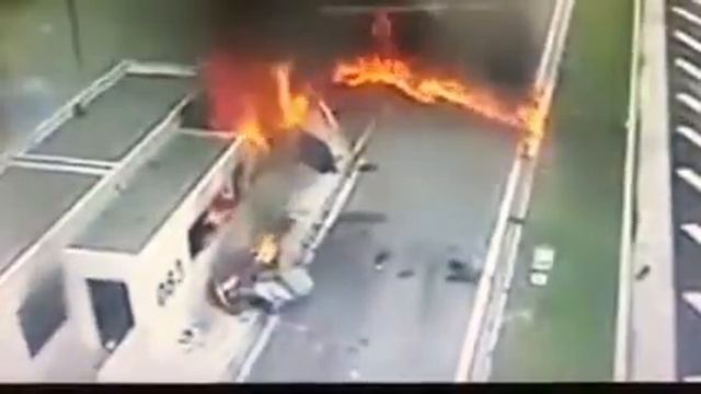 De crash die alle Grieken schokt смотреть онлайн