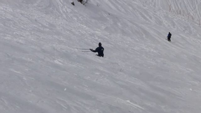 Падение на лыжах с горы