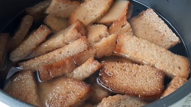 Всего 3 ингредиента! КВАС больше НЕ ПОКУПАЮ! ДОМАШНИЙ ХЛЕБНЫЙ КВАС НА СУХАРЯХ, круче чем в магазине смотреть онлайн