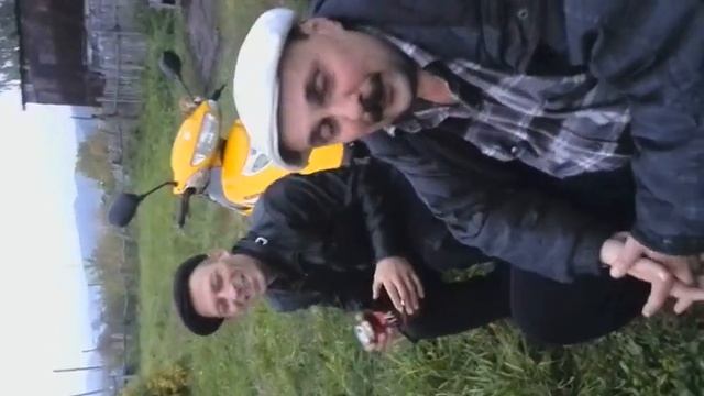 Беседа скутеристов прикол,коптим рыбу смотреть онлайн