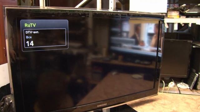 №050.Sаmsung LE40D550K1W XRU устраняем горизонтальные полосы на экране.mp4