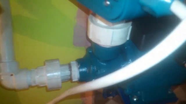 plombier test pompe a eau leo смотреть онлайн