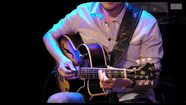 Robert Kessler Trio "Mann Mann" смотреть онлайн