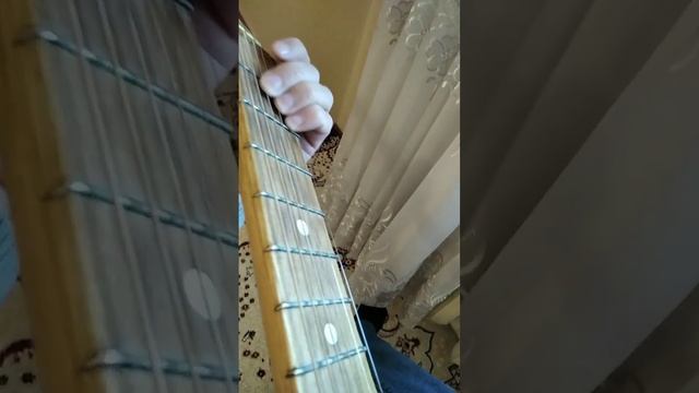 Как правильно держать кисть при игре на гитаре или частые ошибки, и как быстро обучиться с нуля смотреть онлайн