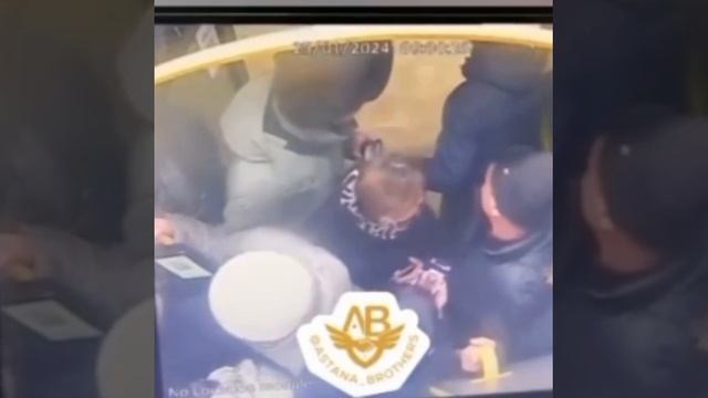 ?? Женщина выпала из автобуса в Астане