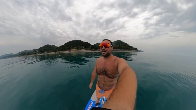 Лазаревское 2023 температура моря 28 мая в Сочи Чемитоквадже, погода, море, пляж! смотреть онлайн