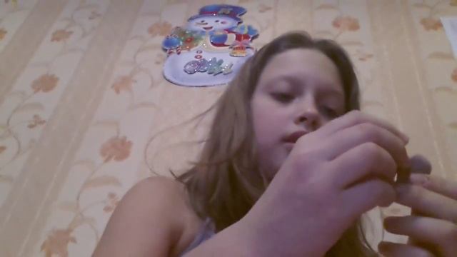 милиса открывает свои подарки на новый год! смотреть онлайн