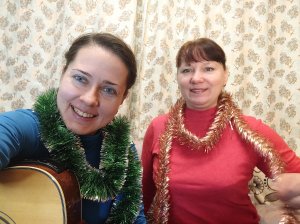 Белые снежинки кружатся с утра