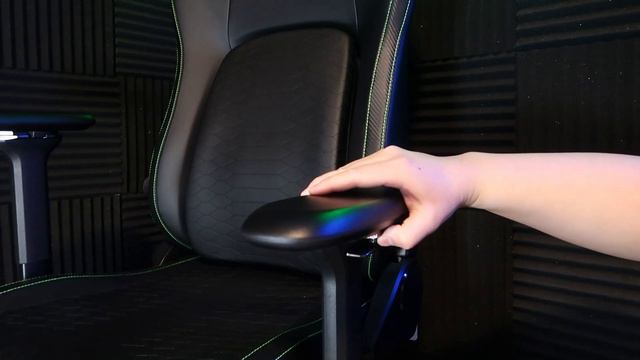 Razers New Updated Gaming Chair!! Razer Iskur V2