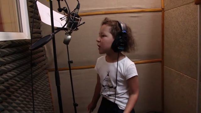 Айгуль Губайдуллина (6 лет)-Cover version "Oh, Darling" СУПЕР!!!!! смотреть онлайн