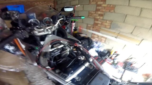 Suzuki Bandit 600S Spark plugs change + Air filter + Fuel Filter смотреть онлайн