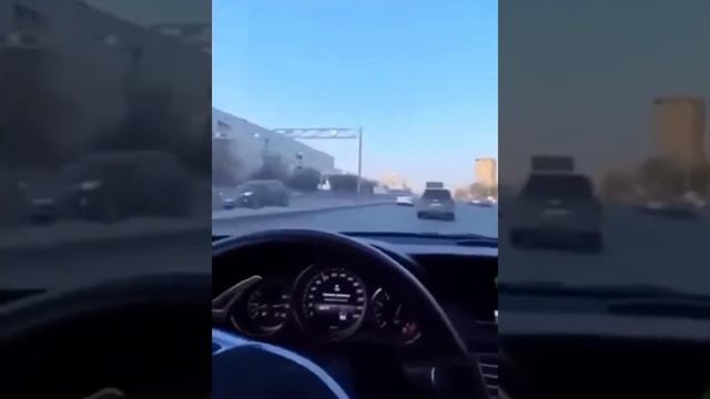 Опасные шашки по городу на мерседесе ⚠️ ? смотреть онлайн