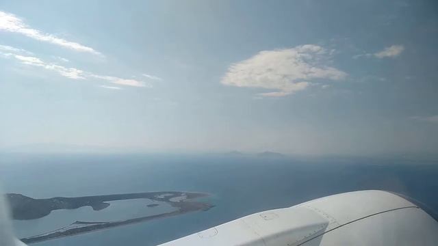Взлет из аэропорта Араксос, Греция смотреть онлайн