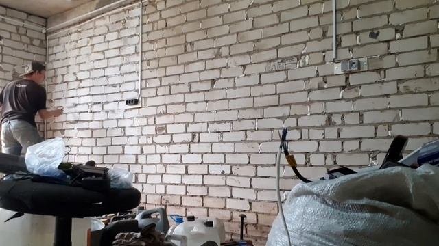 ? ГАРАЖ ПОД МАСТЕРСКУЮ ч.5| ОСВЕЩЕНИЕ В ГАРАЖЕ от 130W | ПОКРАСИЛ СТЕНЫ для ОТРАЖЕНИЯ СВЕТА смотреть онлайн