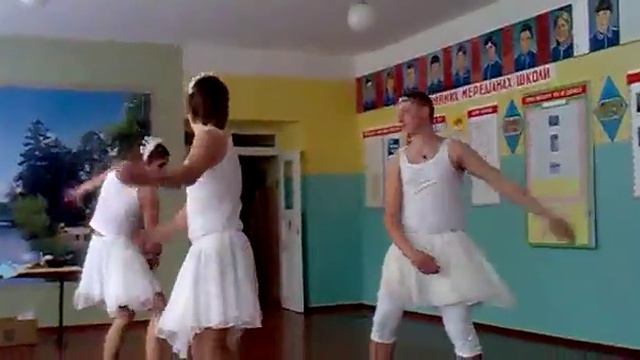 Необычный подарок девушке в России смотреть онлайн